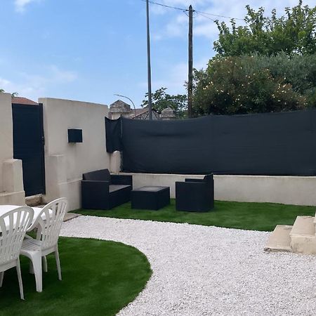 Logement Prive A Proximite Du Mont Ventoux Карпантра Екстер'єр фото